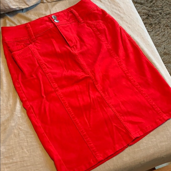 Roz & Ali Dresses & Skirts - Pencil jean skirt